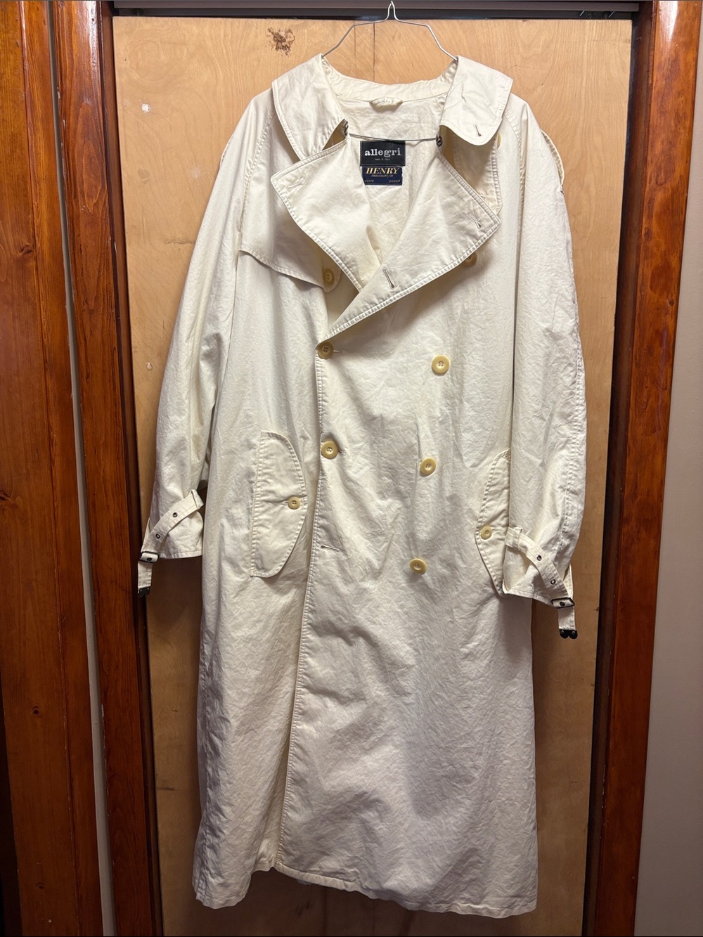 Allegri Men's Cream Double-Breasted Trench with Epaulets